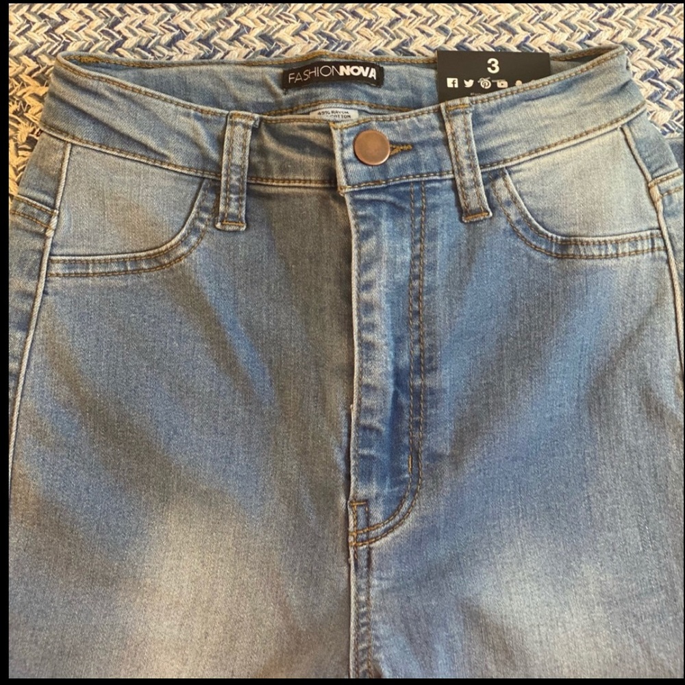 NWT Fashion Nova Classic Extreme Stretch Skinny Jeans